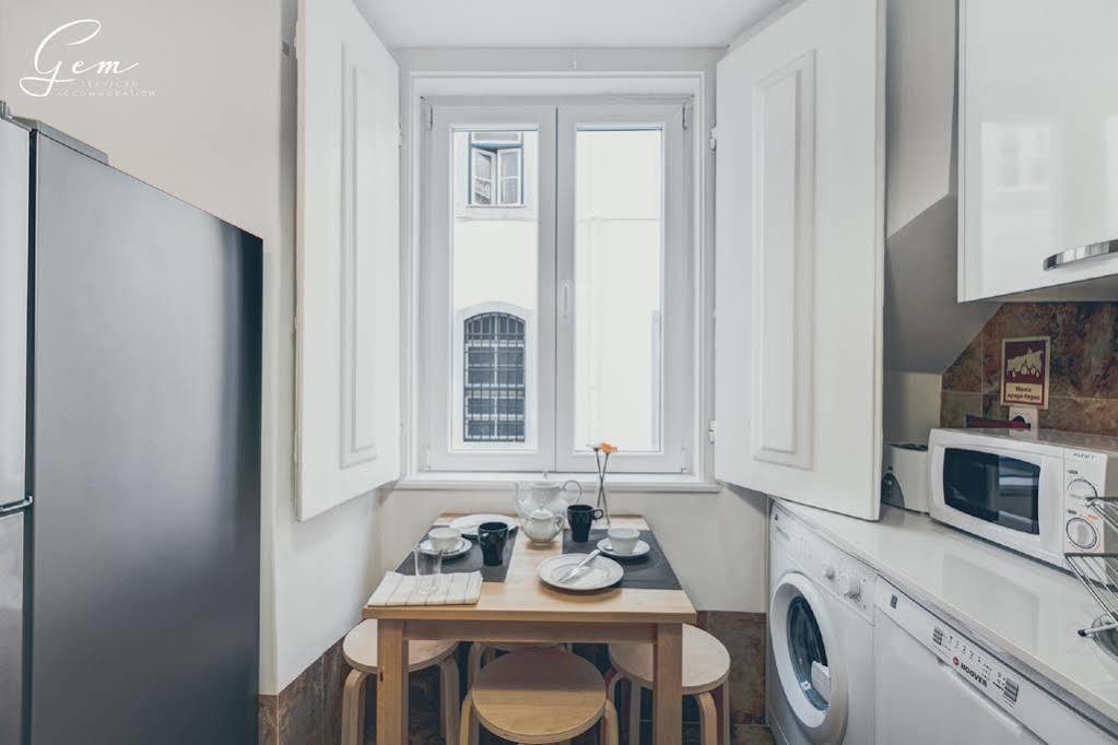 Apartamento Do Carmo Lisbon Exterior photo