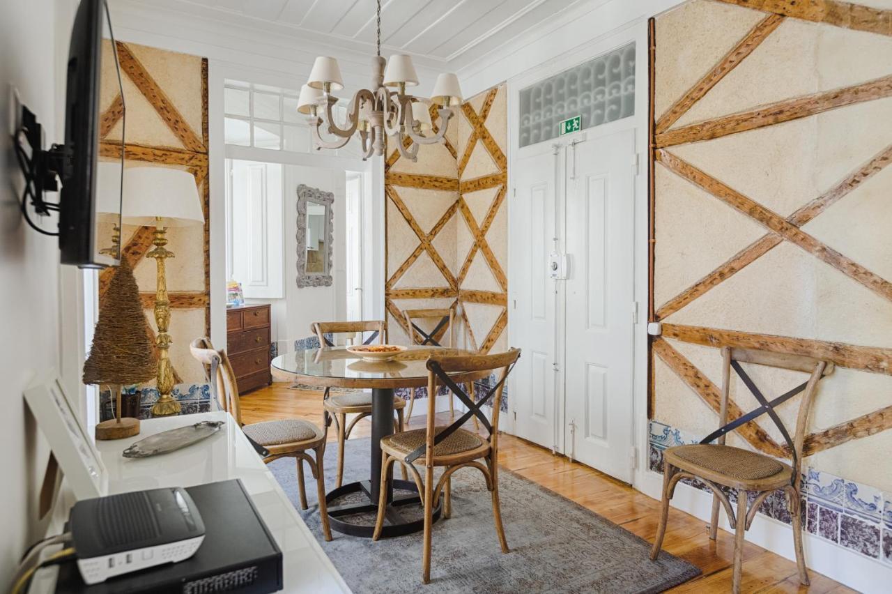 Apartamento Do Carmo Lisbon Exterior photo