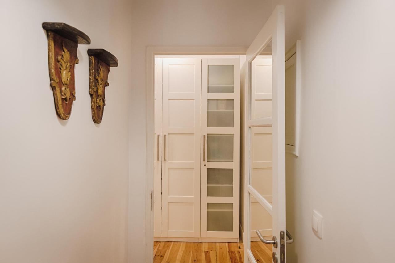 Apartamento Do Carmo Lisbon Exterior photo