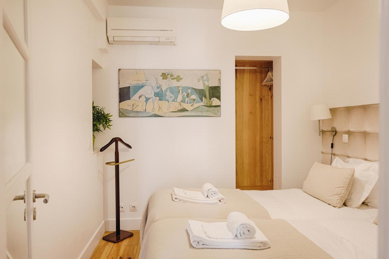 Apartamento Do Carmo Lisbon Exterior photo